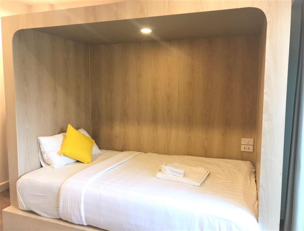 La La Moon Krabi Poshtel'N' Pool Bed & Breakfast Exterior foto