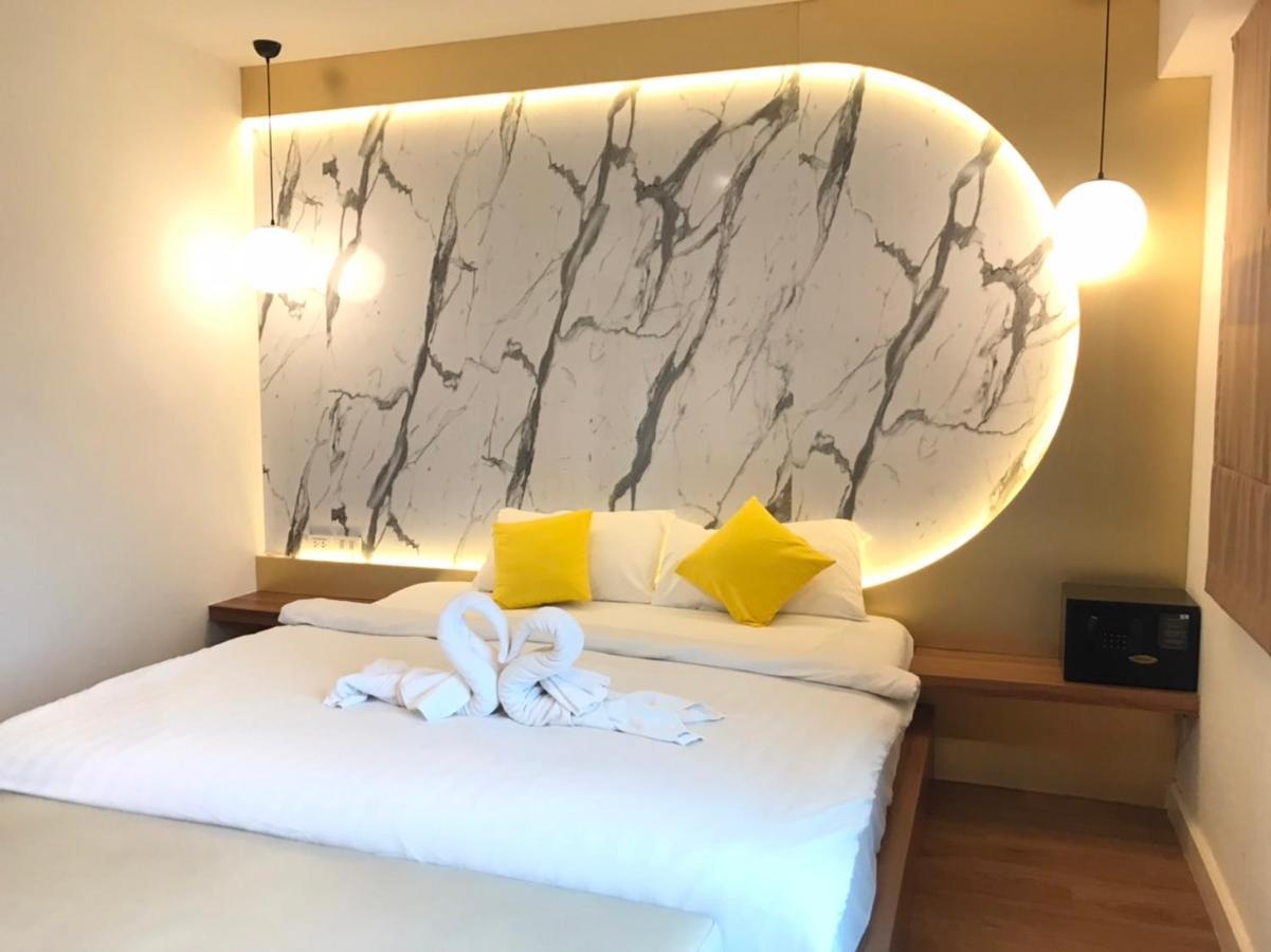 La La Moon Krabi Poshtel'N' Pool Bed & Breakfast Exterior foto