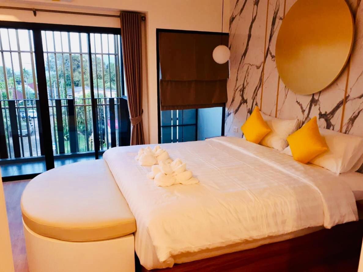 La La Moon Krabi Poshtel'N' Pool Bed & Breakfast Exterior foto